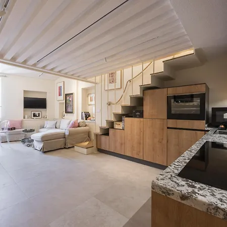 The Artist House - Calata Marconi Apartament