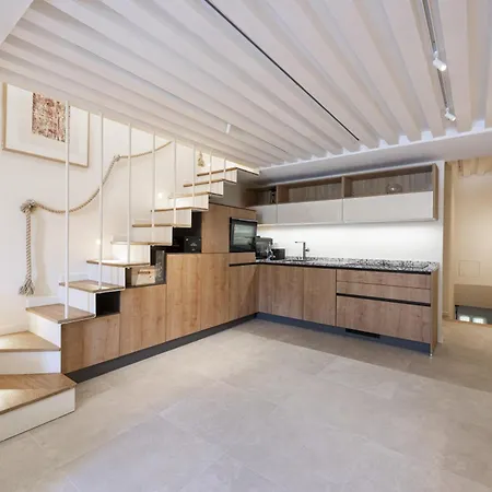 The Artist House - Calata Marconi Apartament *